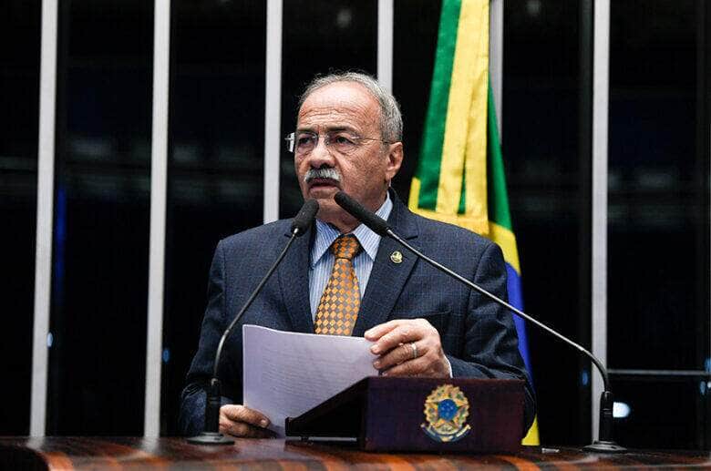 chico rodrigues defende manutencao de escolas civico militares