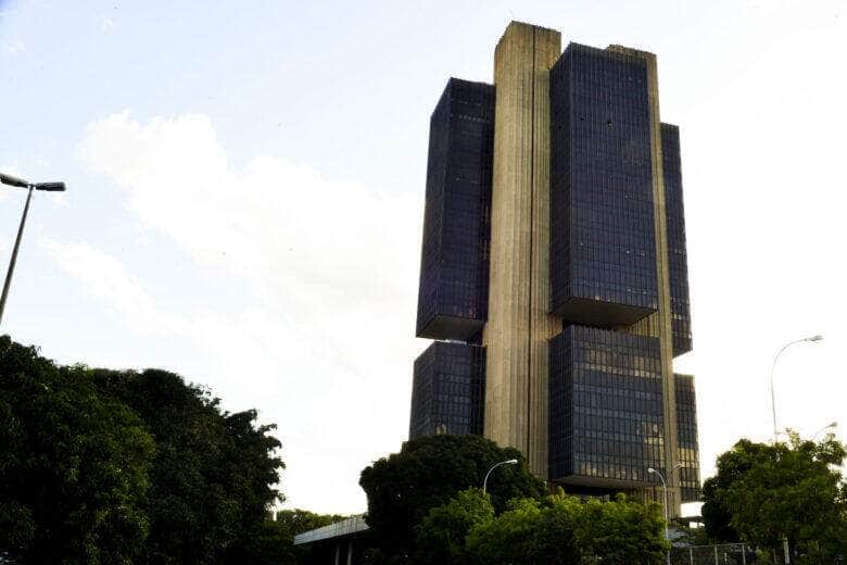 copom inicia quinta reuniao do ano sob expectativa de queda de juros scaled 1