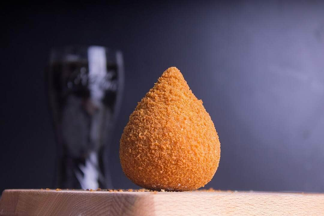 Como fazer coxinha de mandioca