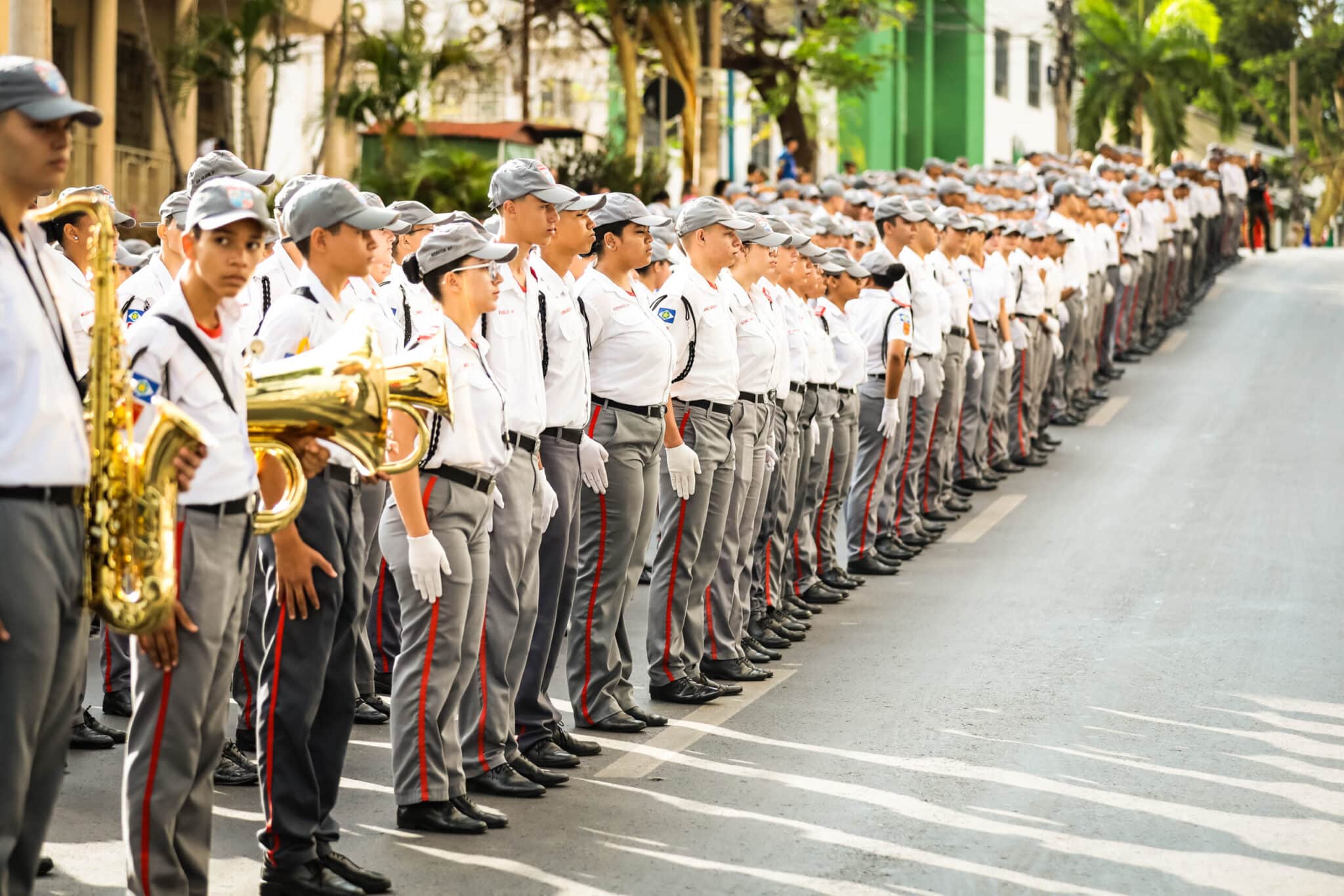 desfile civico militar leva centenas de familias a avenida getulio vargas em cuiaba interna 1 2023 09 08 358111697 scaled 1 scaled