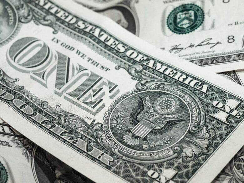 dolar 2023