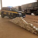 PRF apreende 118kg de cocaína em compartimentos secretos de caminhão em Mato Grosso
