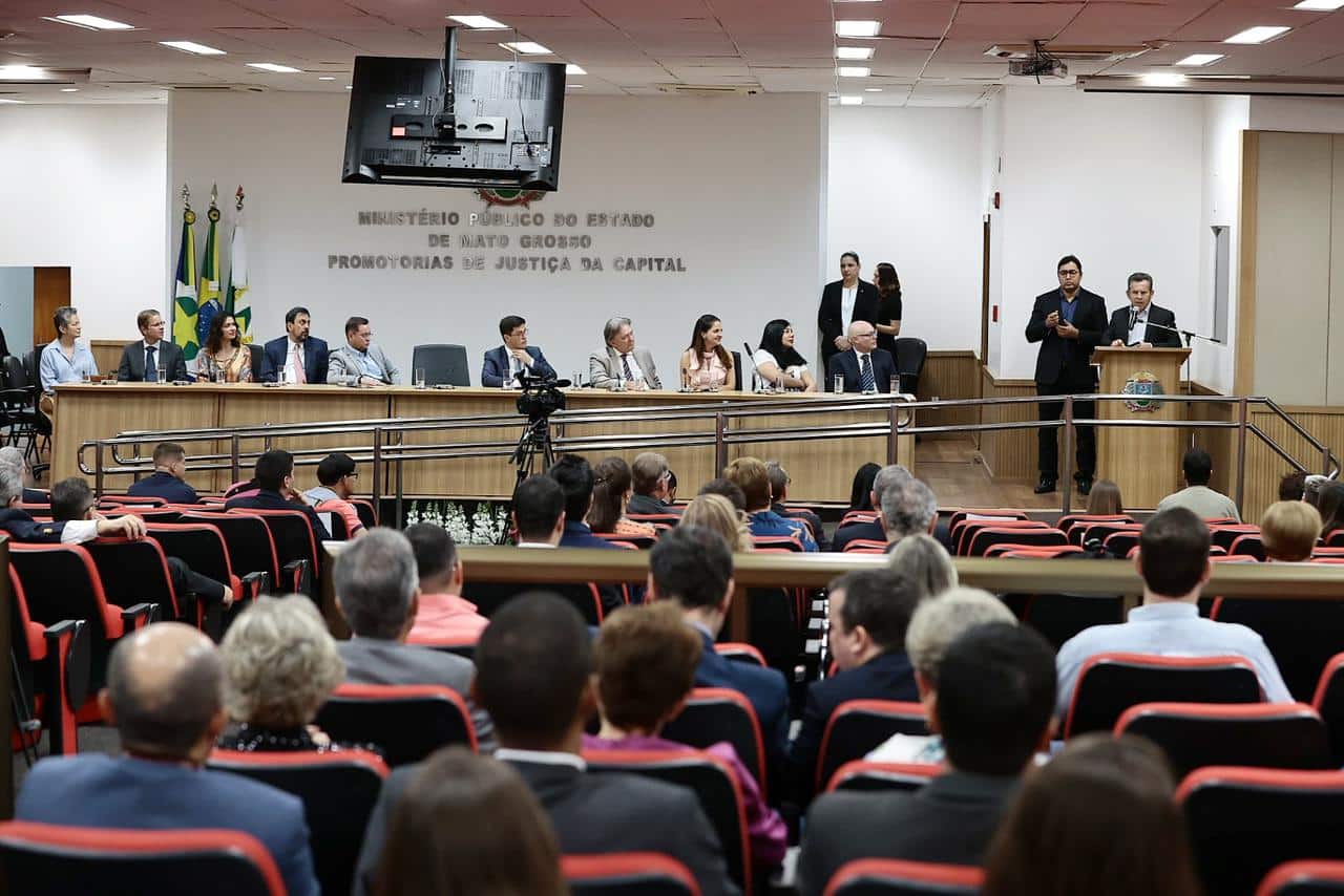 A assinatura ocorreu no auditório da Sede das Promotorias de Justiça, em Cuiabá.  - Foto por: Mayke Toscano/Secom-MT