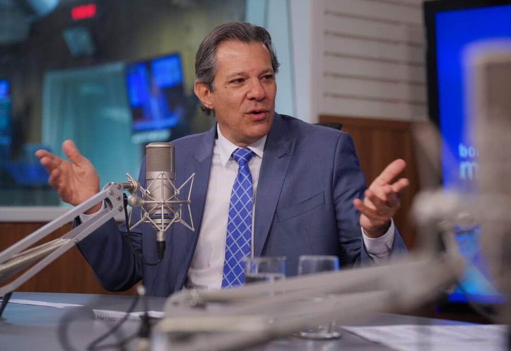 Brasília (DF), 02/08/2023, O ministro da Fazenda, Fernando Haddad, durante entrevista ao programa Bom dia, ministro, nos estúdios da EBC. Foto: Rafa Neddermeyer/Agência Brasil