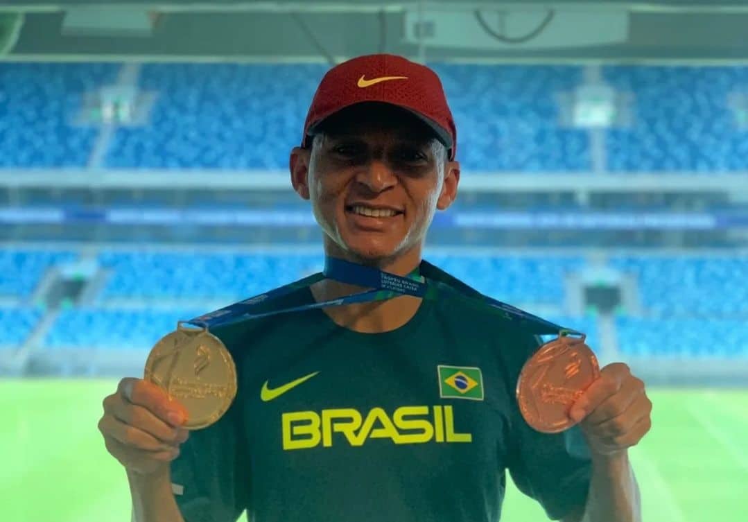 Medalhista de prata em duas provas do Troféu Brasil de Atletismo, Wendell Jerônimo foi contemplado com Bolsa Atleta em 2022  - Foto por: Divulgação