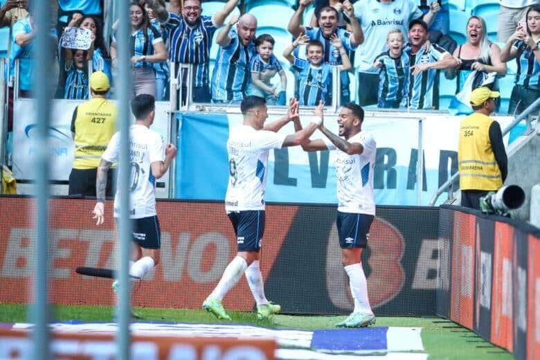 lg noticias na arena gra mio vence sa o paulo e entra no g4 do brasieira oa 36074