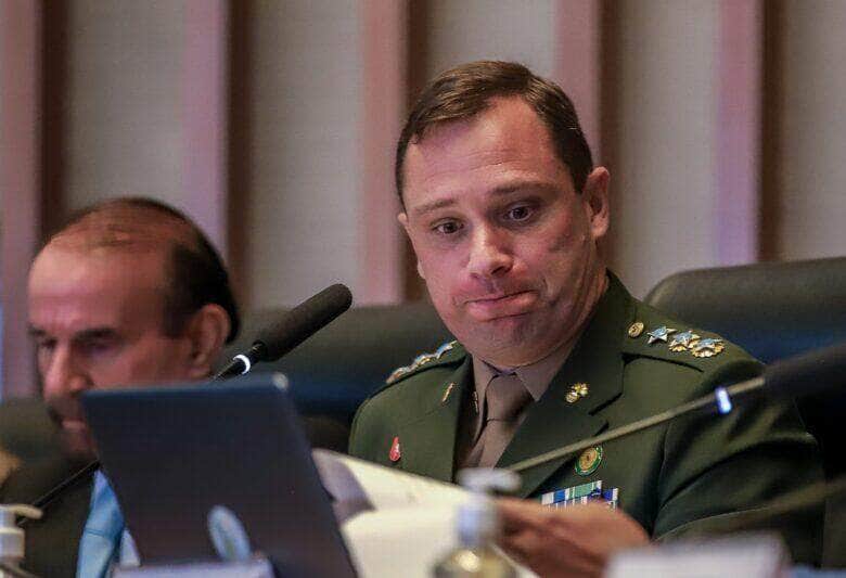 mauro cid fica em silencio ao depor a cpi da camara distrital scaled 1