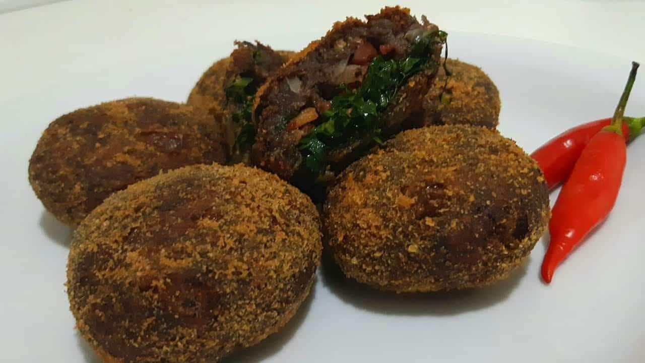 Como fazer bolinho de feijoada