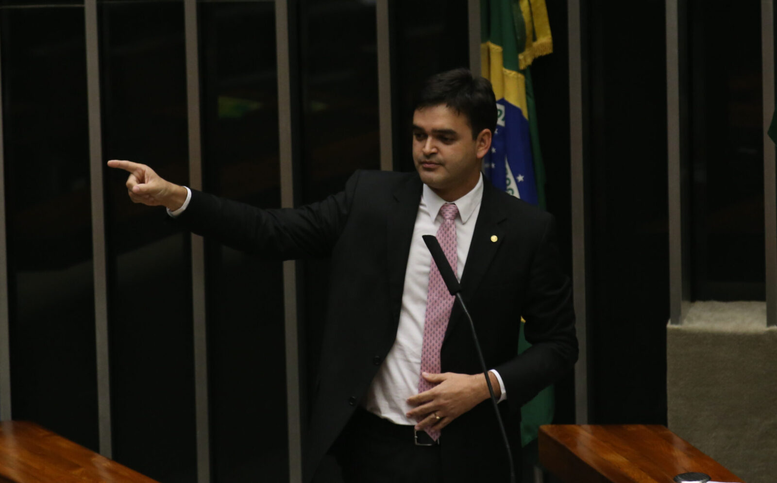 Brasília - Deputado Rubens Pereira Júnior durante discussão da autorização ou não da abertura do processo de impeachment da presidenta Dilma Rousseff, no plenário da Câmara (Fabio Rodrigues Pozzebom/Agência Brasil)