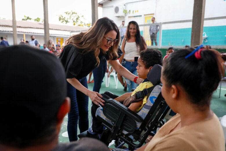 Visita da primeira-dama de MT Virginia Mendes em escola              Crédito - Jana Pessôa
