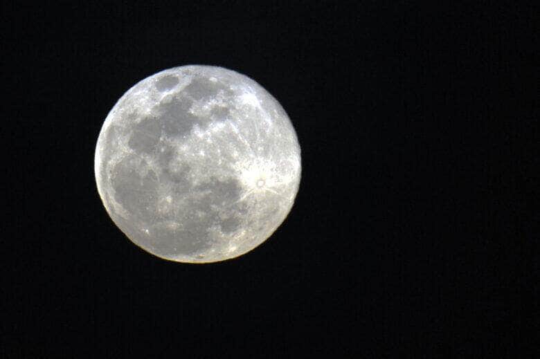 Superlua Azul