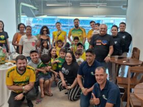 Oito autistas prestigiaram o Dourado contra o Bahia, neste sábado (08.07), na Arena Pantanal  - Foto por: Layse Ávila