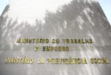 Brasília (DF), 10/04/2023 - Fachada do ministério do Trabalho e Emprego e do ministério da Previdência Social. Por: Marcelo Camargo/Agência Brasil