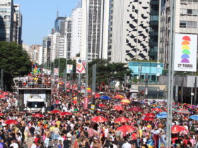 parada lgbt une luta por politicas e festa na avenida paulista scaled 1