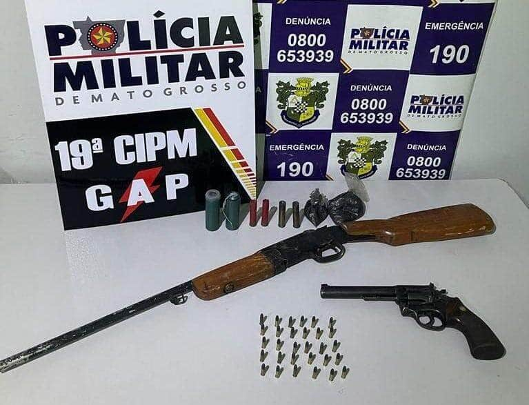 pm prende dupla por porte ilegal de arma de fogo apreende revolver e espingarda capa 2023 06 05 2023 06 05 1195334829