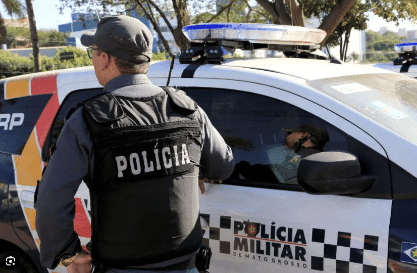 pm prende quadrilha suspeita por roubo apreende simulacro de arma de fogo e motocicletas capa 2023 06 23 2023 06 23 1785878104