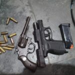 policia militar prende dupla suspeita de render pm recupera veiculo e apreende armas