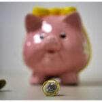Dicas práticas para economizar e fazer o dinheiro render
