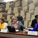 Na foto, a Ministra da Mulher, Cida Gonçalves, a senadora Margareth Buzetti e a primeira-dama de MT Virginia Mendes na audiência pública interativa no Senado Federal no mês de junho 2023  - Foto por: João Reis (Setasc)