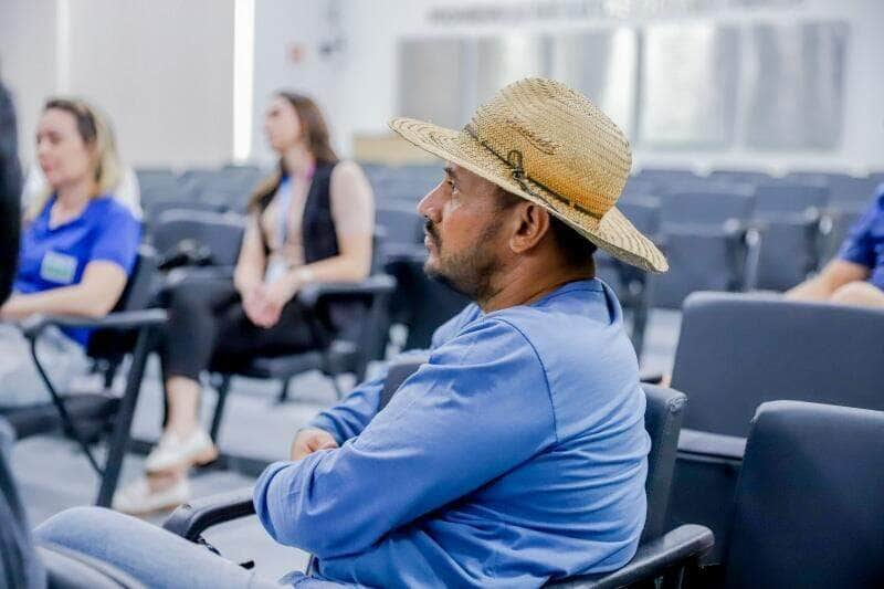 secretaria de agricultura e meio ambiente promove reuniao sobre legislacao para criacao de frangos