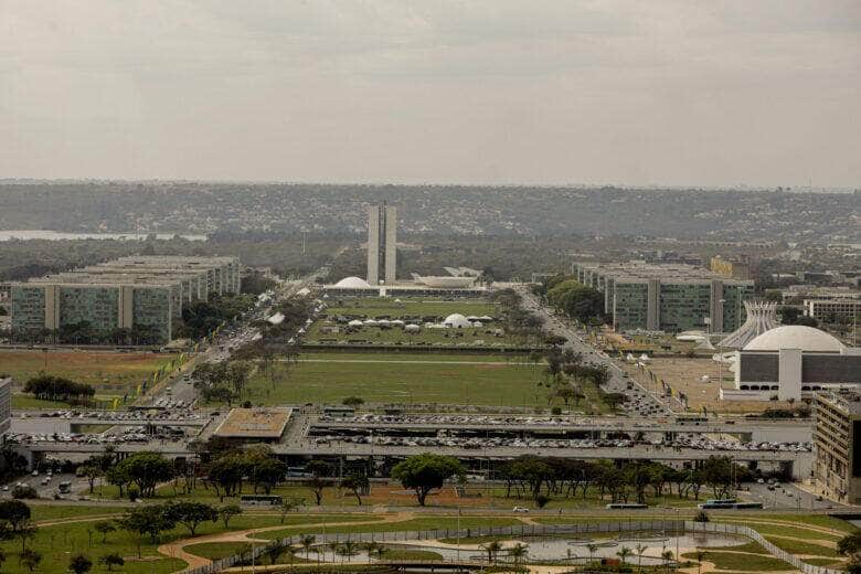 Brasília (DF) - 05/09/2023 - Vista da Esplanada dos Ministérios preparada para receber o desfile de 7 de setembro Foto: Joédson Alves/Agência Brasil