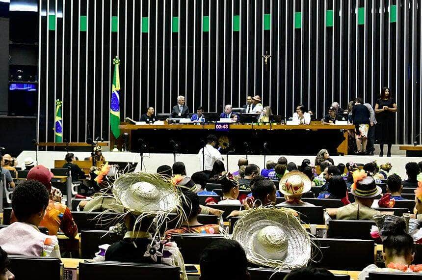 sessao em homenagem a quadrilheiros destaca forca das festas juninas