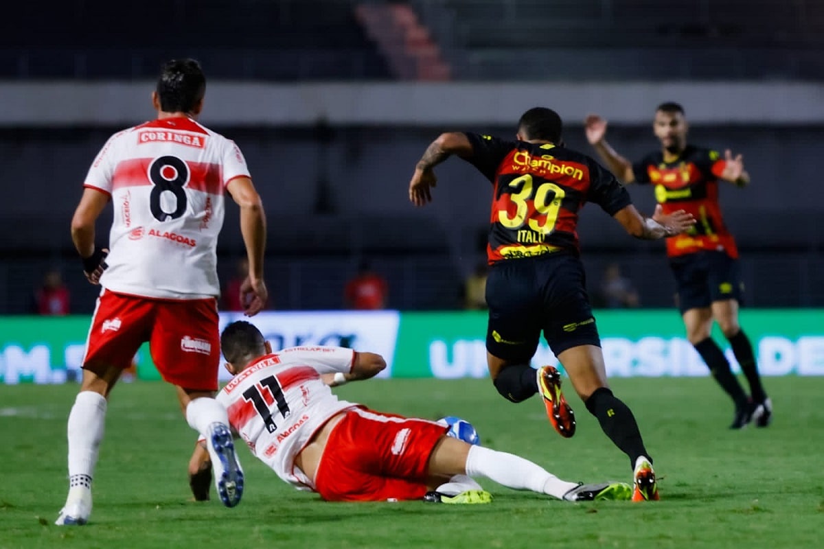 Sport encara o CRB em casa nesta sexta (28) e tenta se manter no G-4 da Série B; onde assistir ao vivo. Foto: Divulgação Sport