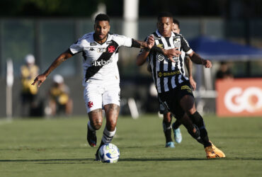 Vasco da Gama, Santos, Brasileiro Por: Daniel Ramalho/Vasco/Direitos Reservados