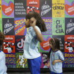Brasília (DF), 16/10/2023 - Alunos de escolas do DF interagem com mostras da 20ª Semana Nacional de Ciência e Tecnologia (SNCT), no Centro de Convenções Ulysses Guimarães. Foto: Marcelo Camargo/Agência Brasil