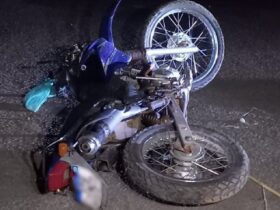 Motociclista bêbado perde controle e mata esposa em acidente em São José do Rio Claro/MT