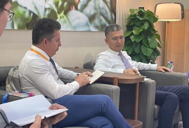 Governador Mauro Mendes em reunião com o vice-presidente do Banco da China, Zhang Xinyuan, em Shanghai              Crédito - Secom-MT