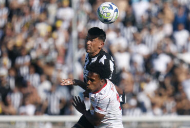 Botafogo, Bragantino, Brasileiro Por: Vitor Silva/Botafogo/Direitos Reservados