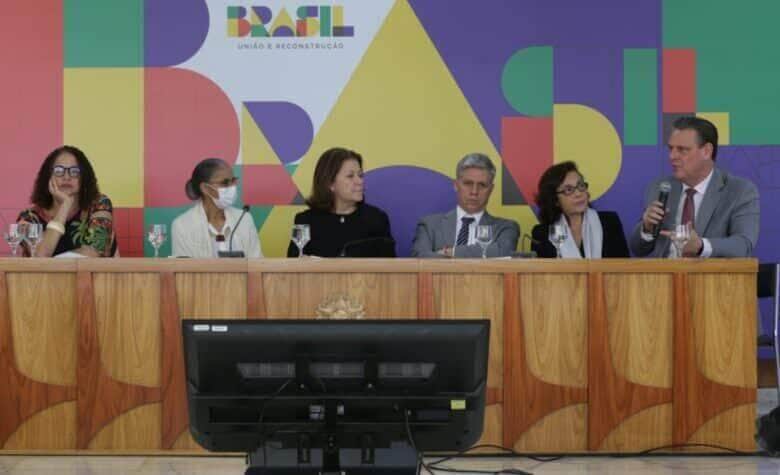 Governo Federal anuncia queda de 22,3% da taxa de desmatamento na Amazônia em 2023