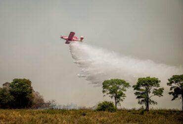 Bombeiros controlam incêndio no Portão do Inferno e intensificam combate às chamas no Pantanal de Mato Grosso