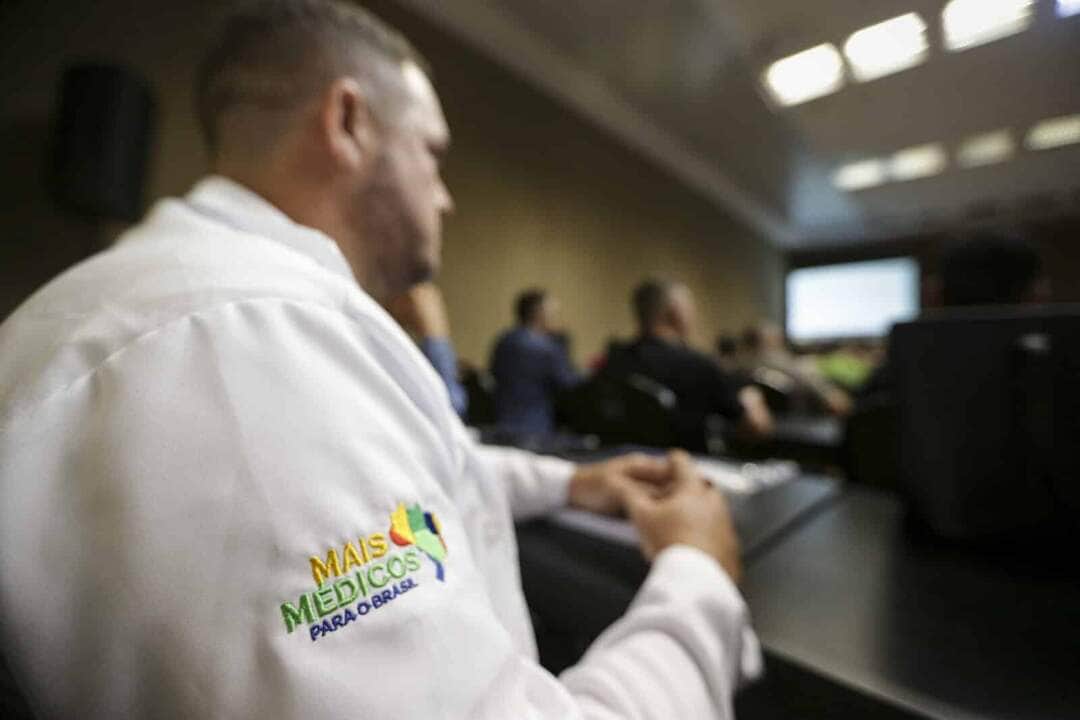Brasília (DF), 17/08/2023 - Brasília sedia o curso de acolhimento e avaliação dos profissionais do 28° ciclo do Programa Mais Médicos, com mais de 1 mil profissionais. Foto: Marcelo Camargo/Agência Brasil
