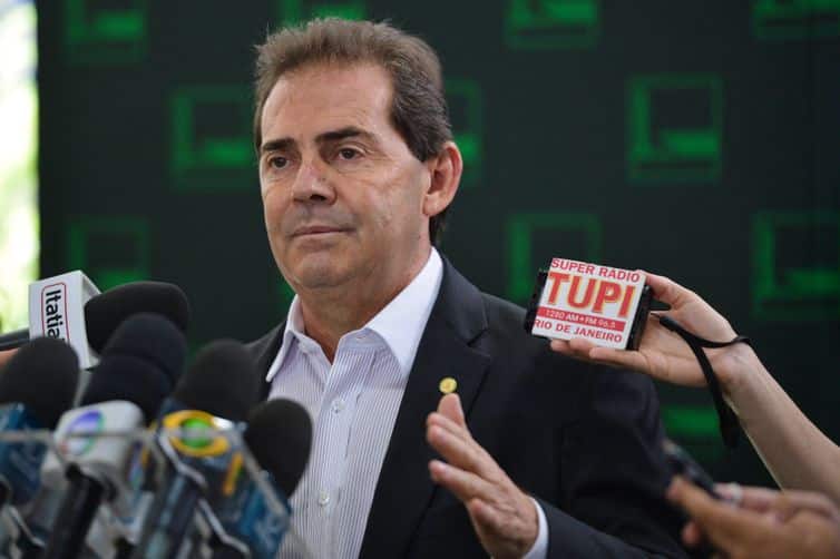 Brasília - O deputado Paulinho da Força (SD/SP) fala sobre o resultado da votação da admissibilidade do processo de impeachment da presidenta Dilma Rousseff na Câmara (José Cruz/Agência Brasil)