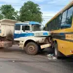 Acidente envolvendo ônibus, carreta e caminhão em Várzea Grande destaca falha em semáforo após chuva