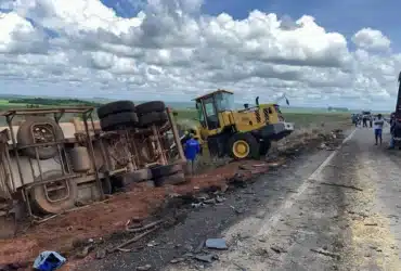 Colisão frontal entre caminhões deixa dois motoristas mortos em rodovia de Mato Grosso