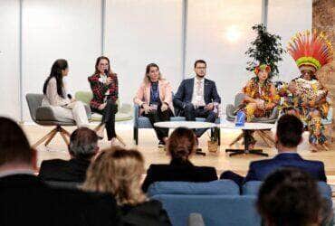 Primeira-dama de MT apresenta SER Família e SER Família Indígena na COP 28