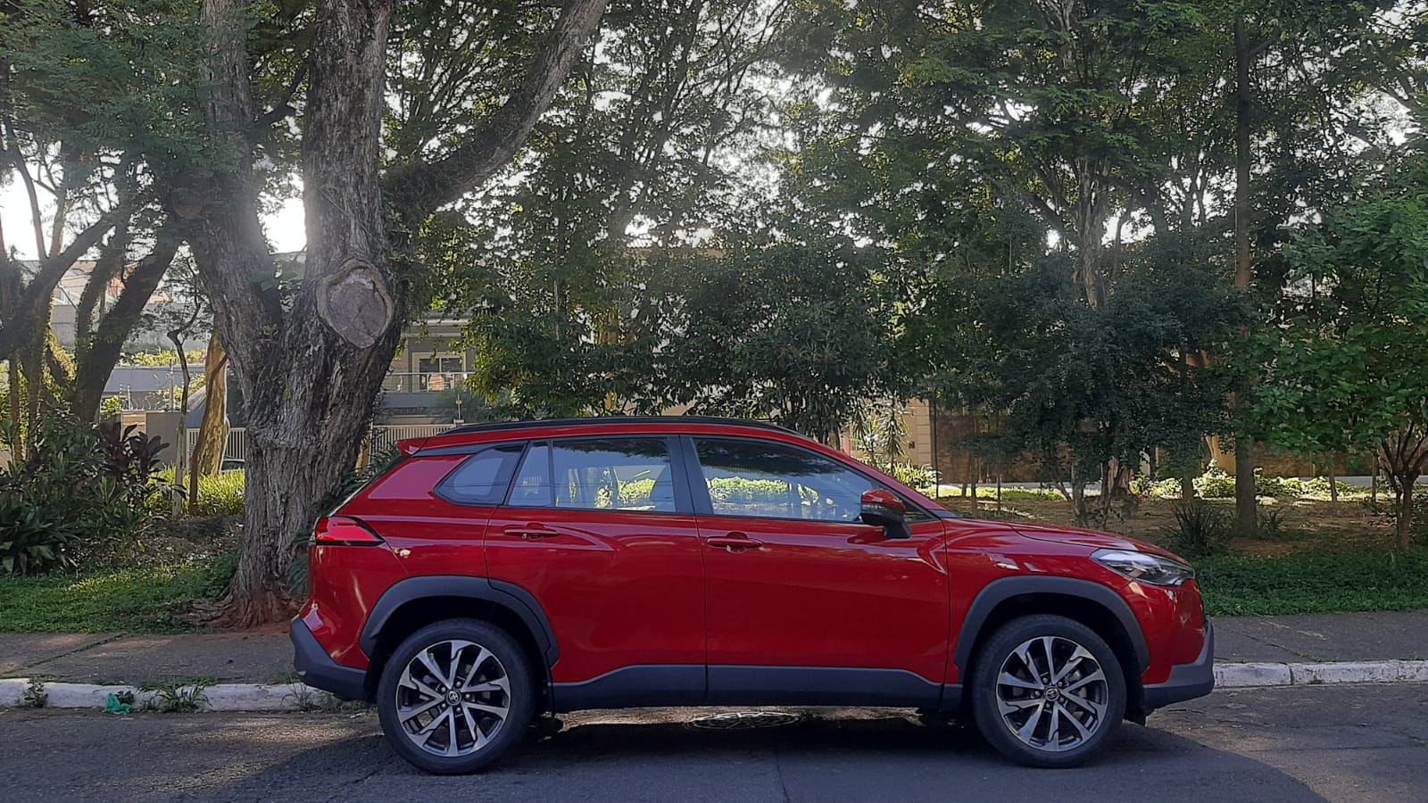 Toyota Corolla Cross é sinônimo de qualidade e conforto - CenárioMT