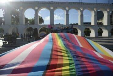 Rio de Janeiro (RJ) 17/12/2023 – Participantes da 2ª Edição da Parada LGBTQIA+ da Lapa, que acontece pela visibilidade e direitos das pessoas trans. Foto: Fernando Frazão/Agência Brasil