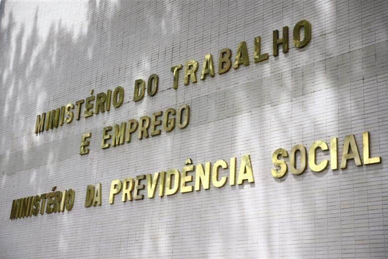 Brasília (DF), 10/04/2023 - Fachada do ministério do Trabalho e Emprego e do ministério da Previdência Social. Por: Marcelo Camargo/Agência Brasil