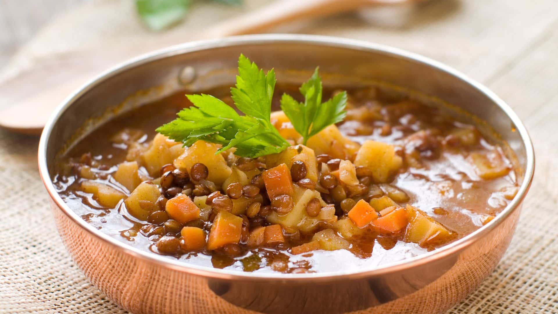 lentilha com calabresa