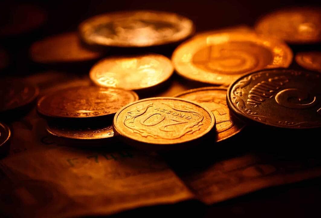 Simpatias para ter prosperidade em 2024 86 moedas