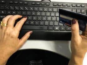 Comércio eletrônico,Cartão de Crédito Foto: Marcello Casal Jr/Agência Brasil/Arquivo