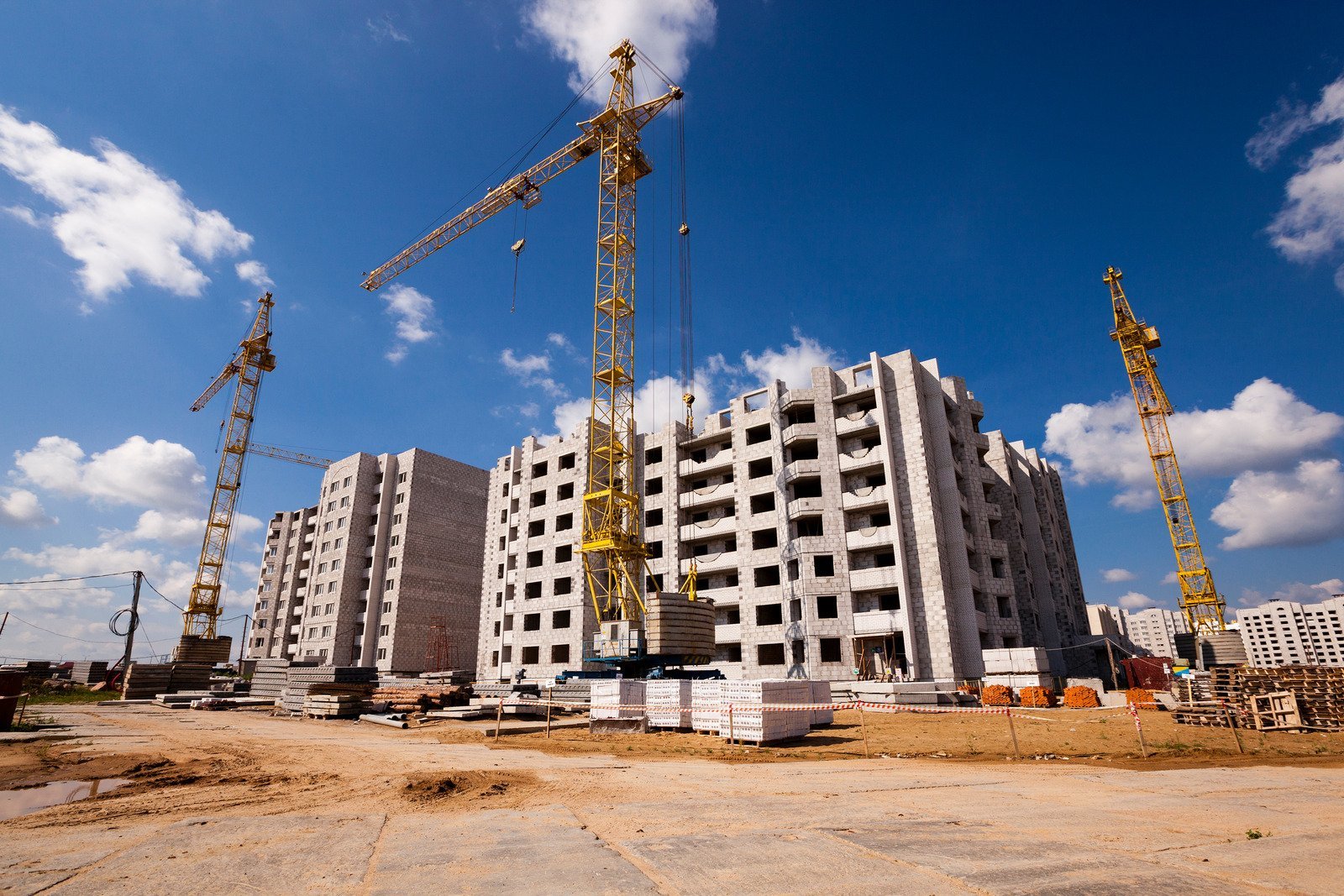 129 obras paradas em Mato Grosso 2 OBRA PARADA -