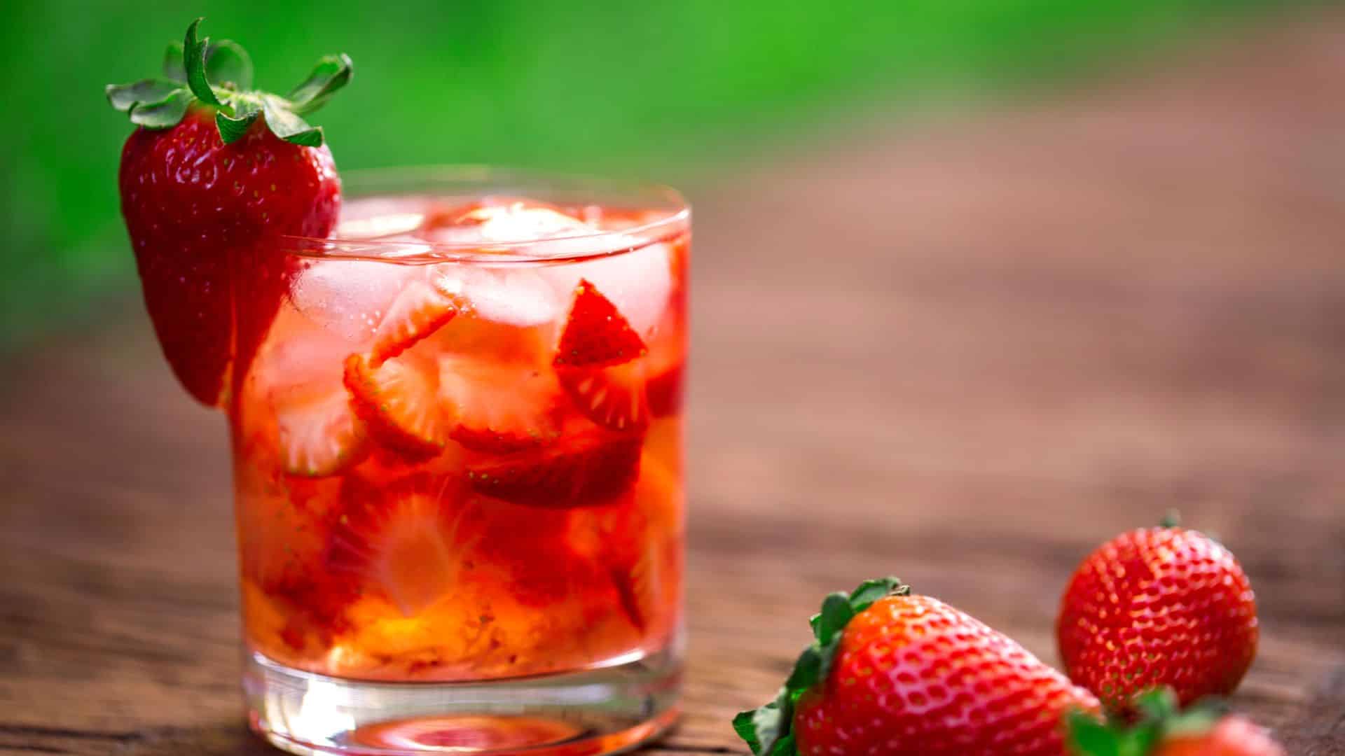 Caipirinha de morango