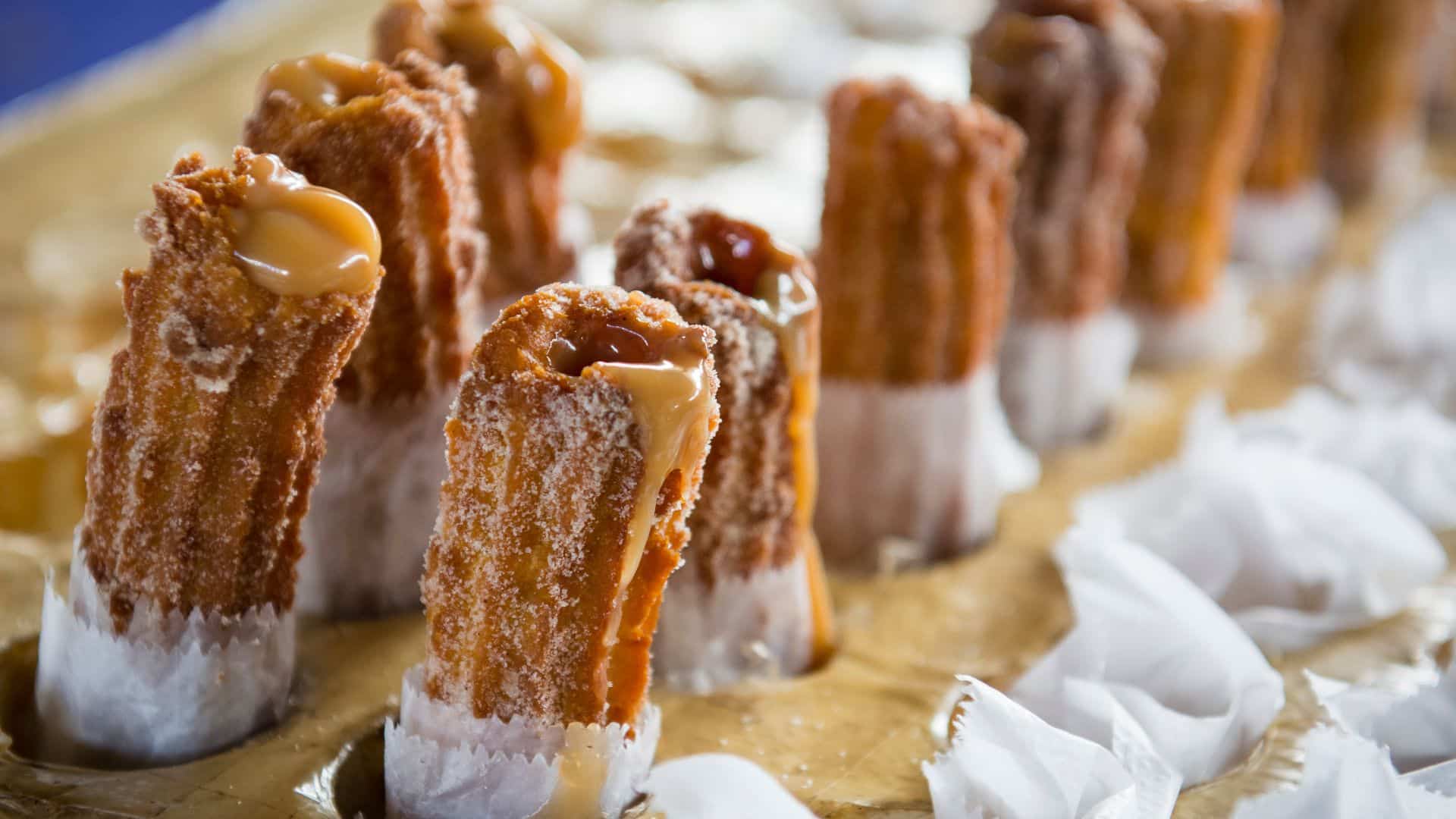 Churros com doce de leite