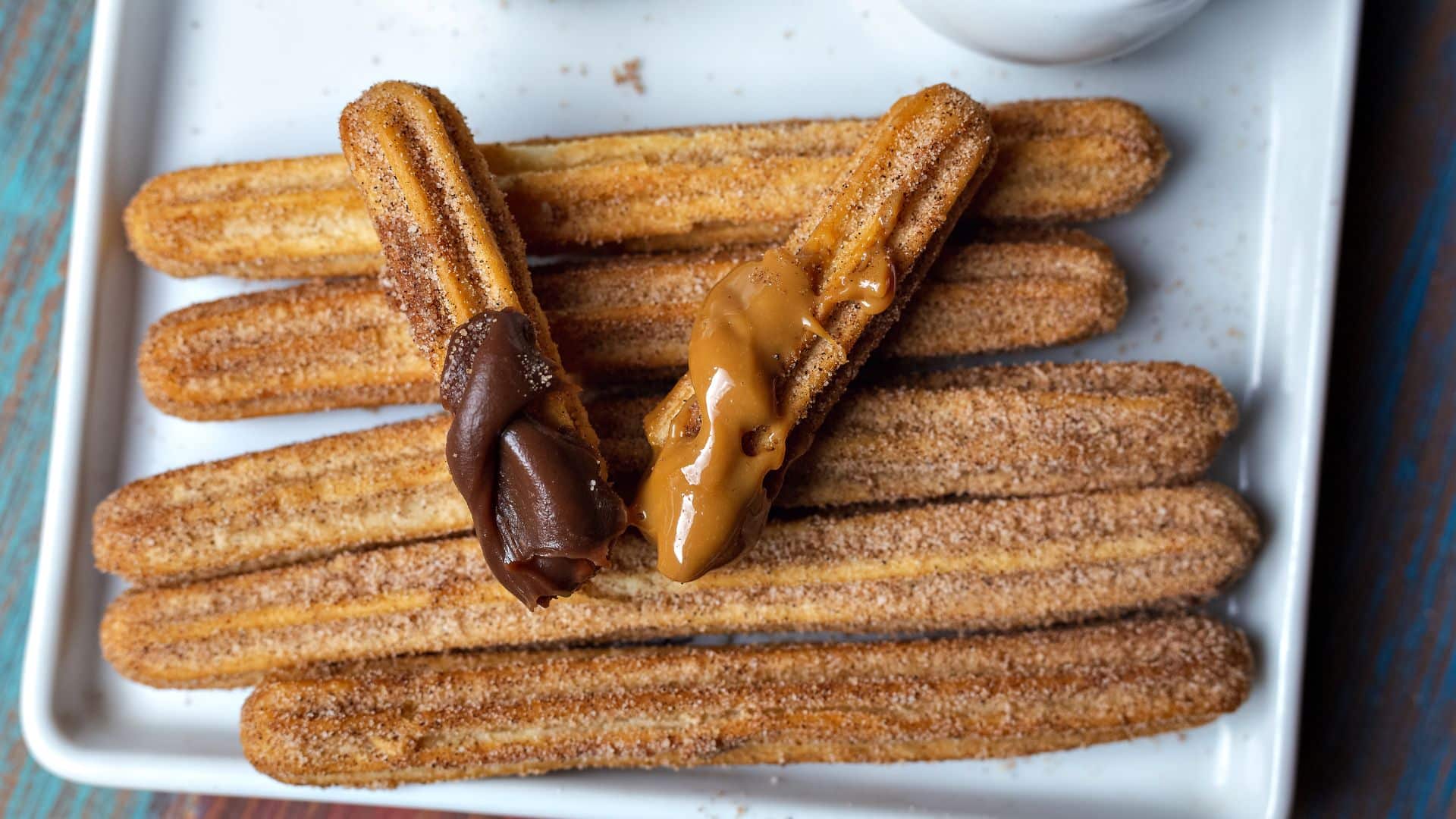 Churros com doce de leite