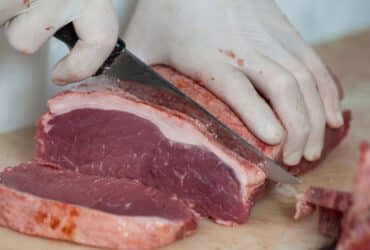 Como cortar carne para churrasco
